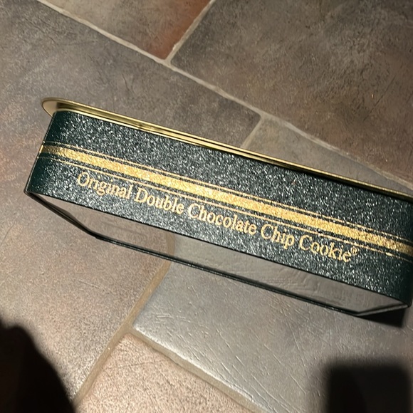 Terry Redlin Christmas tin 12” x 9” cookie tin empty - Picture 6 of 9